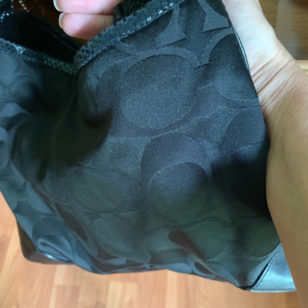 Coach Purse - Picture 2 of 6